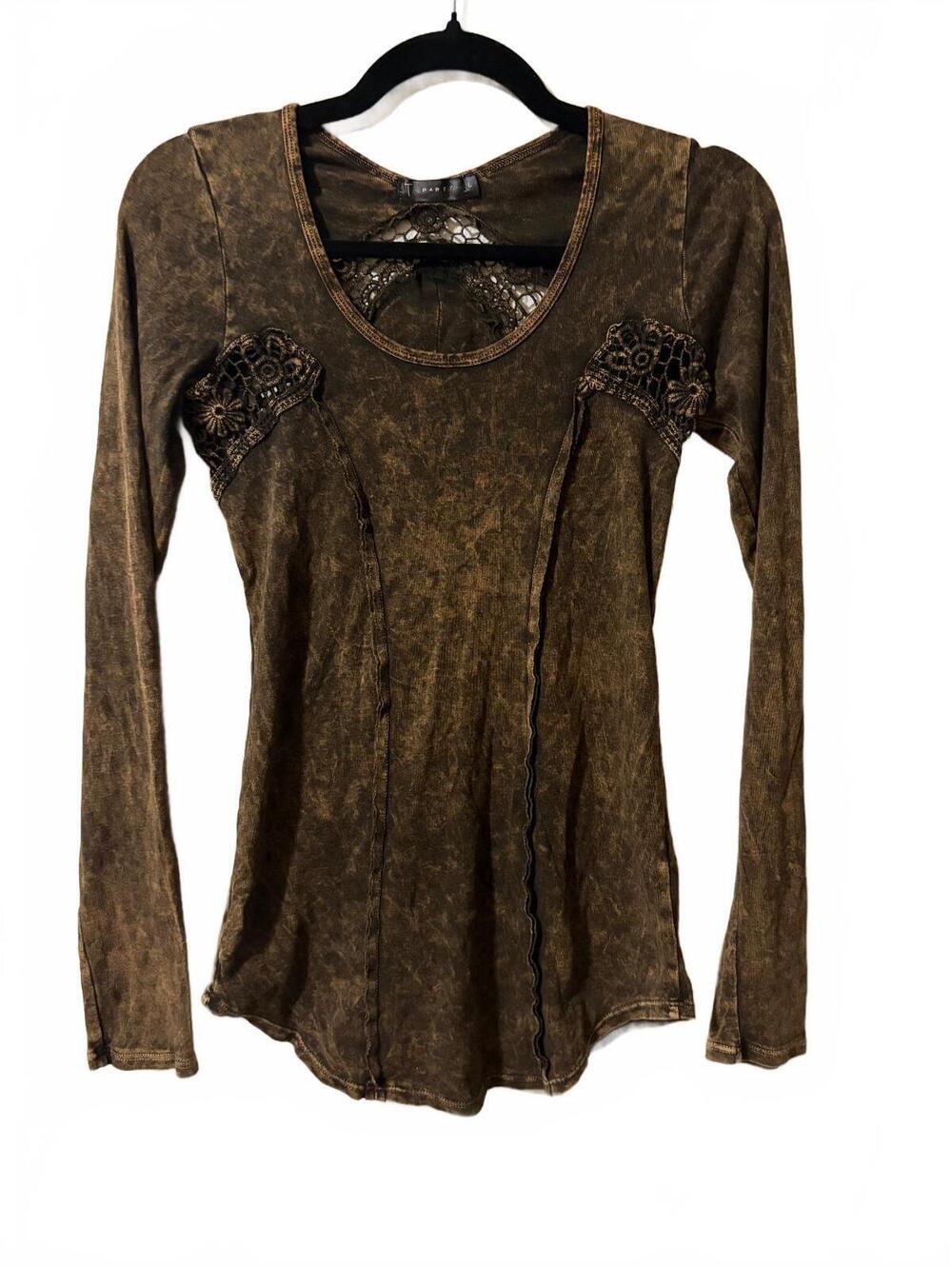 T Party Blouse Womens Size L Brown Acid Wash Long Sleeve Lace Back Cutout